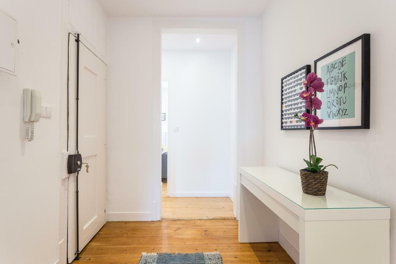 Three Bedroom Apartment In Historical Centre -Bairro Alto 리스본 외부 사진