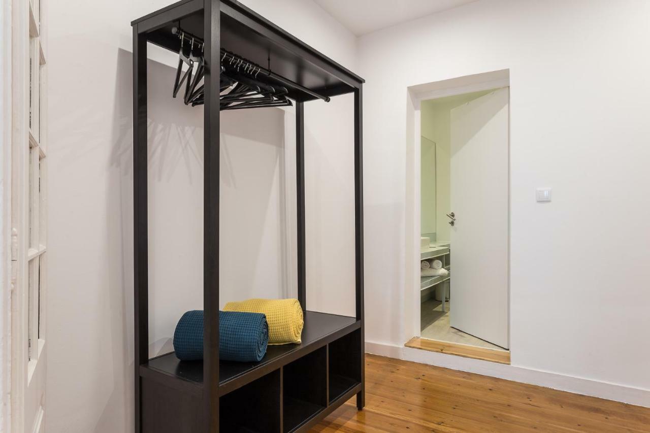 Three Bedroom Apartment In Historical Centre -Bairro Alto 리스본 외부 사진