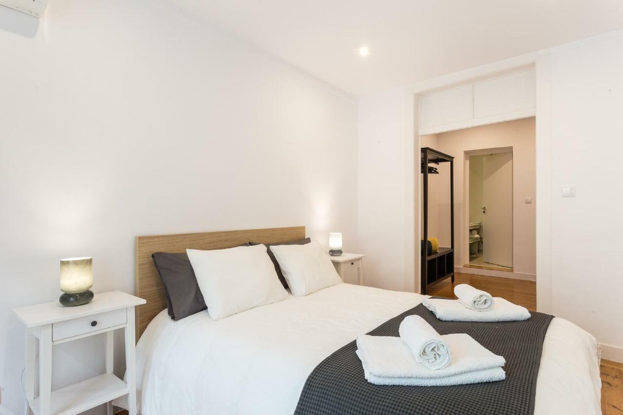 Three Bedroom Apartment In Historical Centre -Bairro Alto 리스본 외부 사진