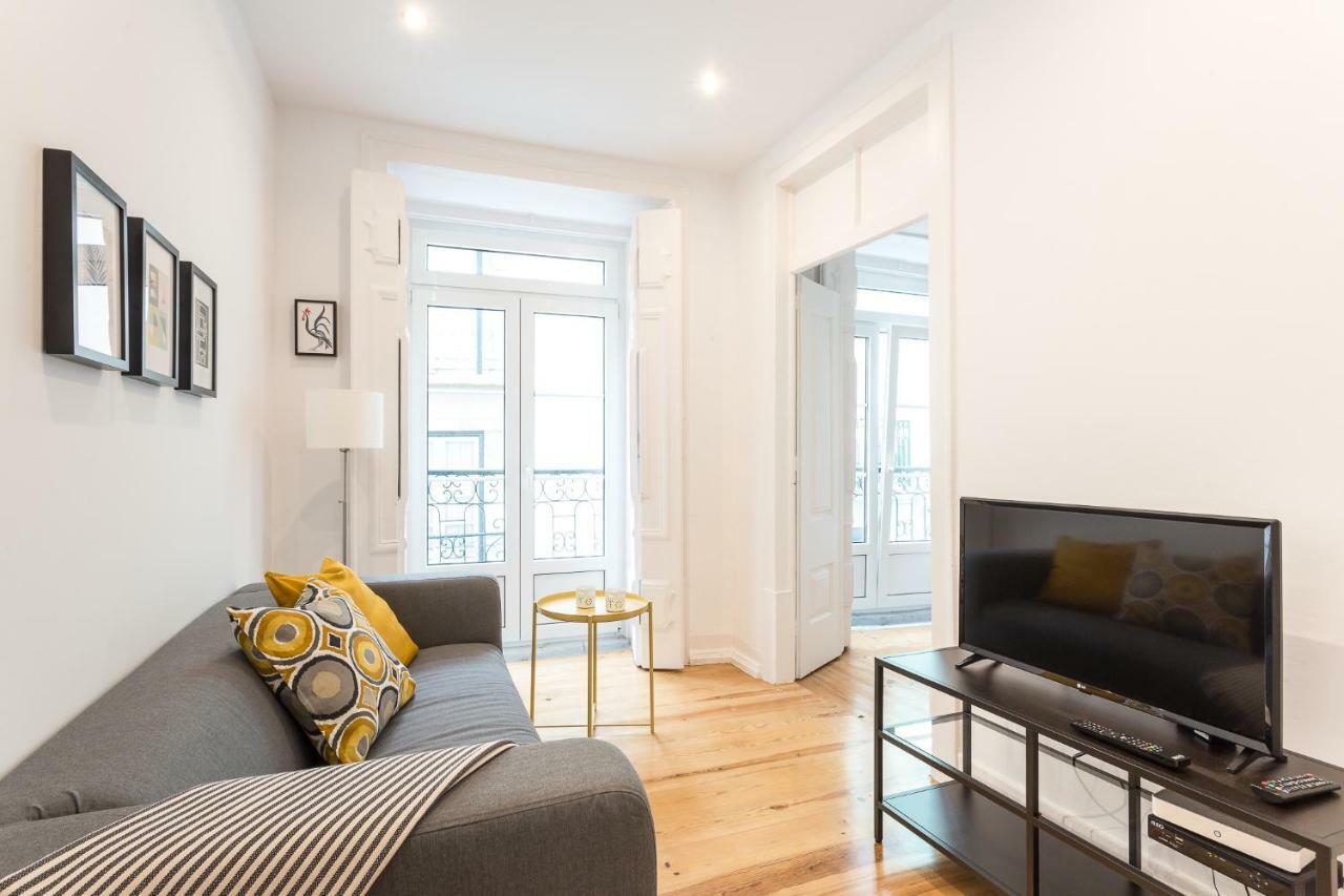 Three Bedroom Apartment In Historical Centre -Bairro Alto 리스본 외부 사진