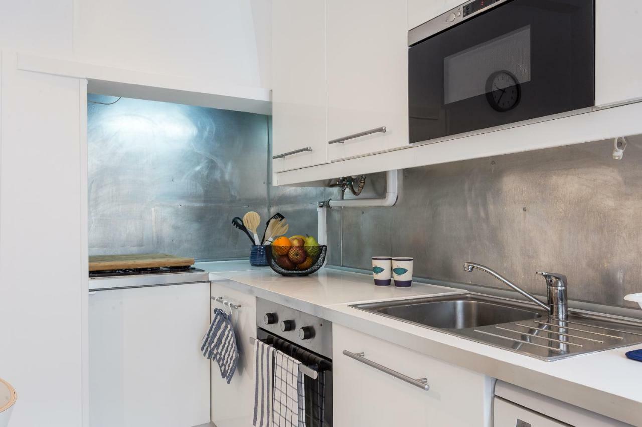 Three Bedroom Apartment In Historical Centre -Bairro Alto 리스본 외부 사진