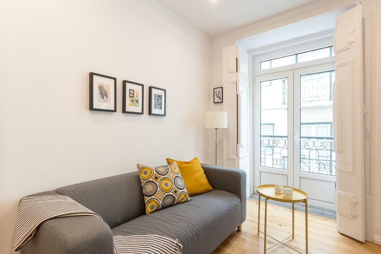 Three Bedroom Apartment In Historical Centre -Bairro Alto 리스본 외부 사진